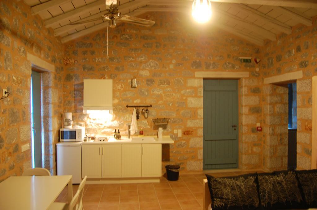 Philothea Guest House Mani Greece Mitziolena 外观 照片